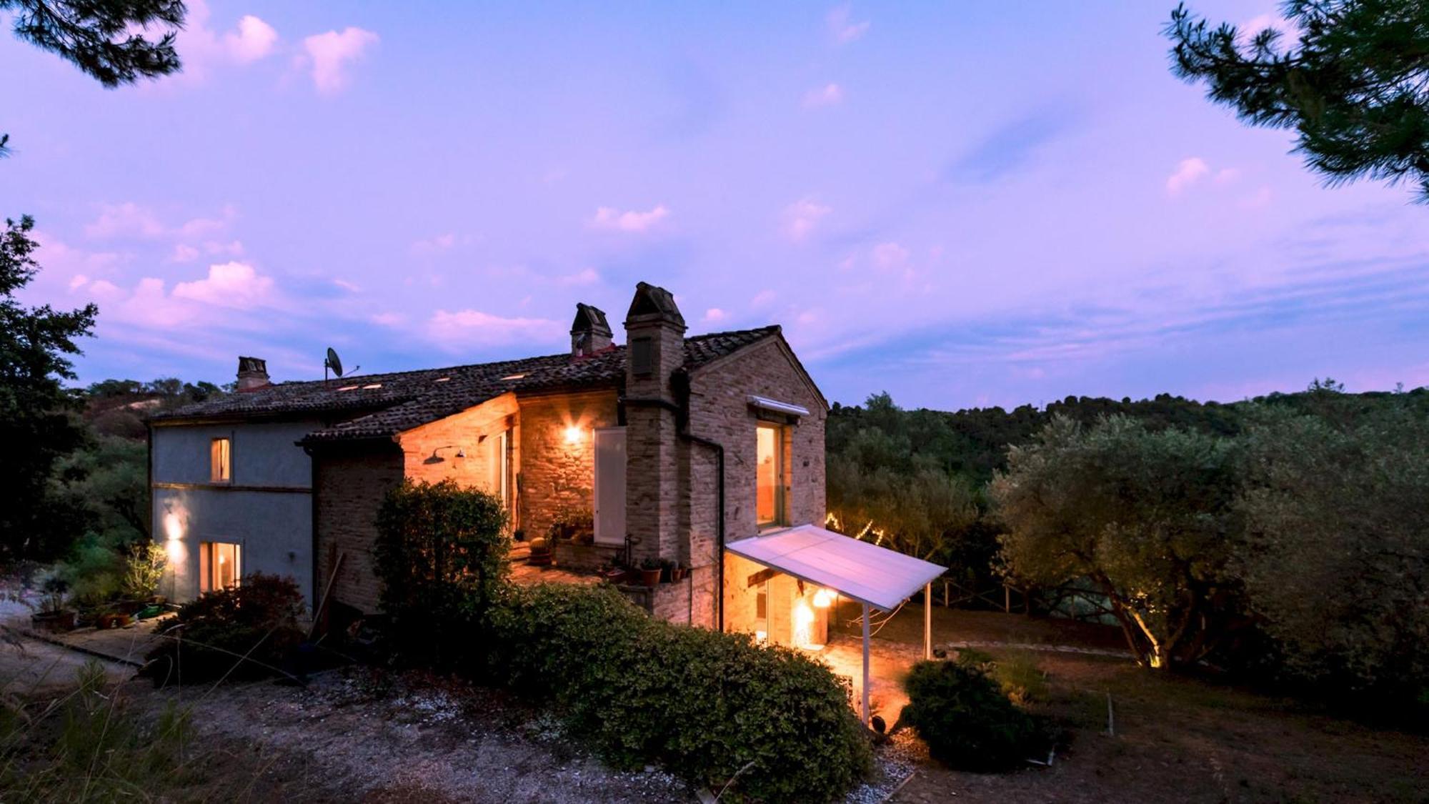 Casa Cantagallo 4&4, Emma Villas Fermo Exterior photo